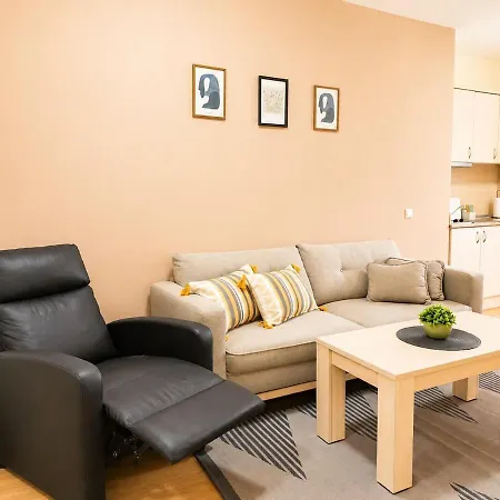 Cozy Near The Pool Parking *